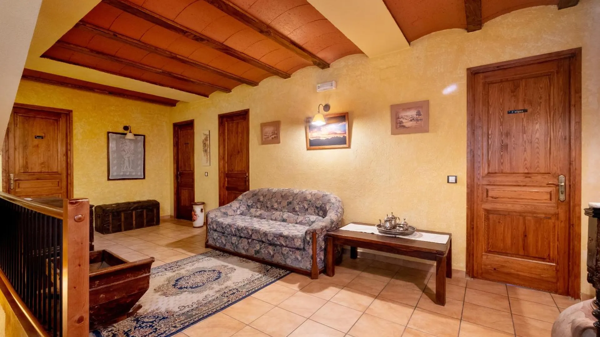 Country house Rural Jorda Guest House Rodonya