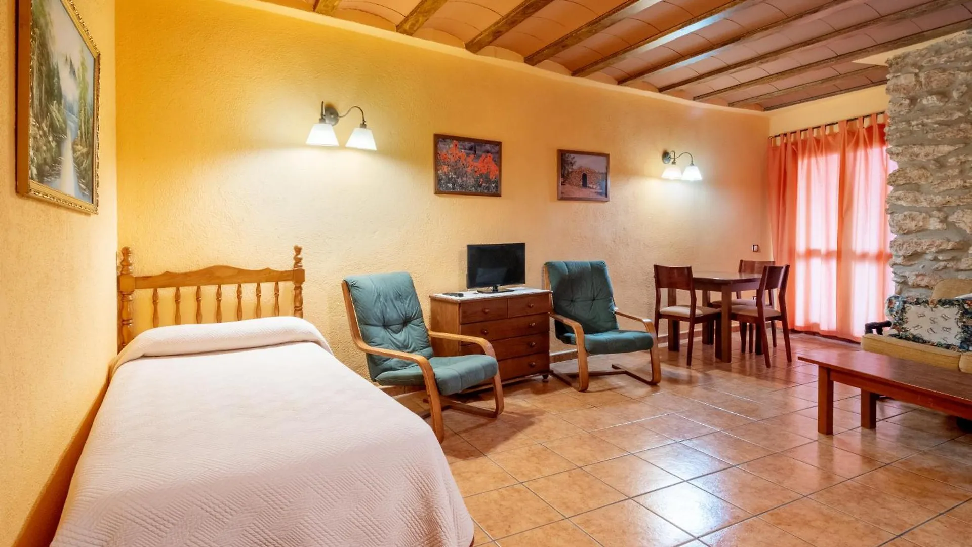 Rural Jorda Guest House Rodonya 0*,