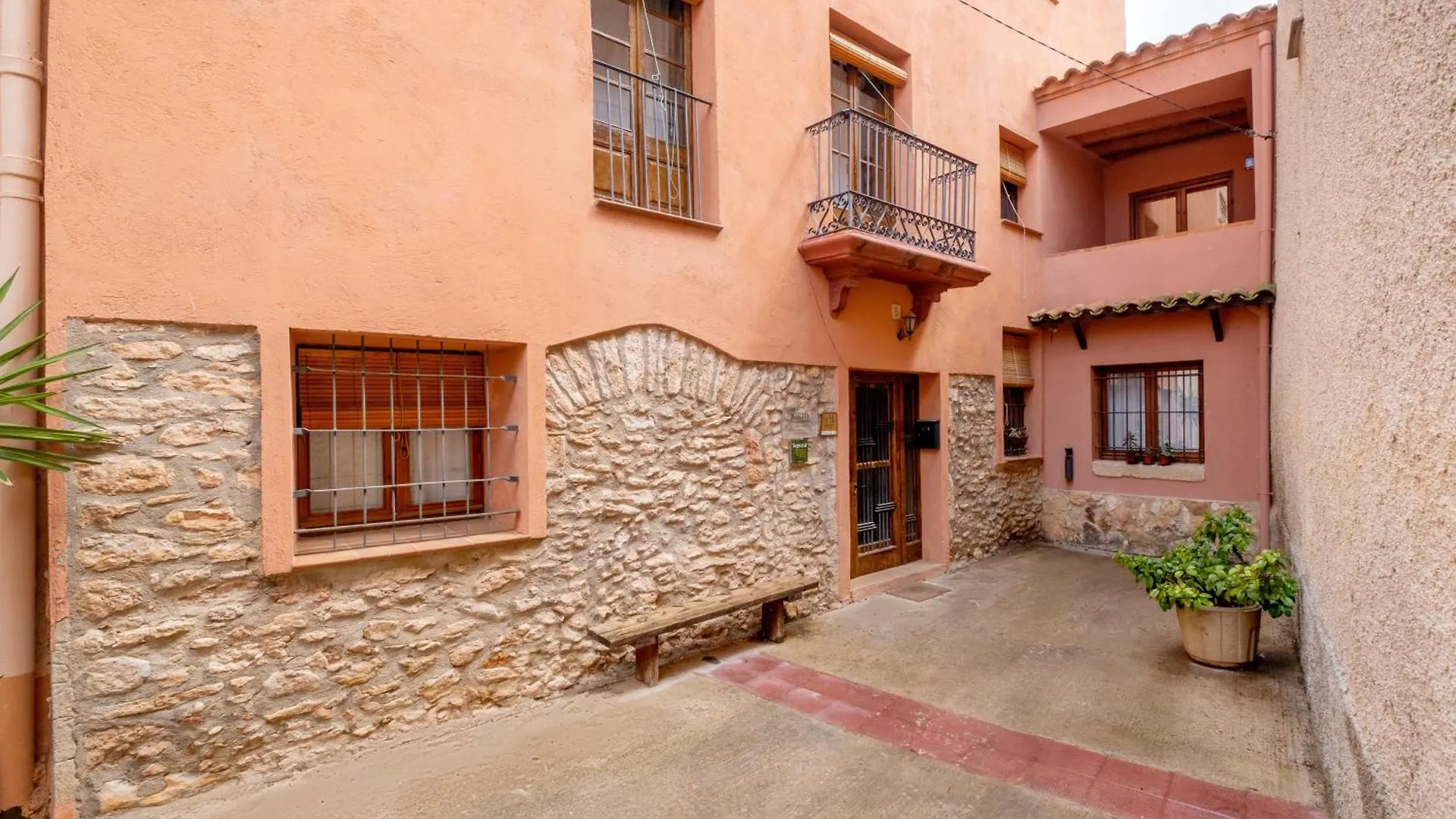 Country house Rural Jorda Guest House Rodonya Spain